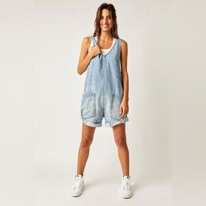 WE THE FREE Women's size L High Roller Denim Short Overalls Oversized Casual